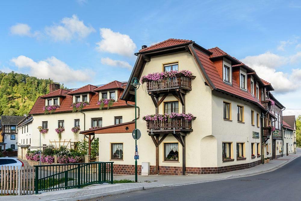 Kaulsdorf Pension Zur Gruenen Eiche מראה חיצוני תמונה